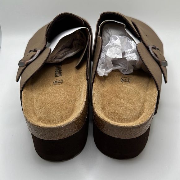 CUSHIONAIRE Women's Cork Footbed Platform Clog 7.5 WIDE BROWN - Picture 4 of 7